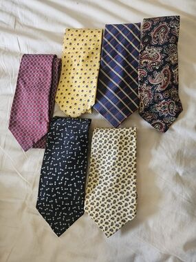 Ralph Lauren Men's Tie Set — Yellow, Navy, Black, Red, Burgundy